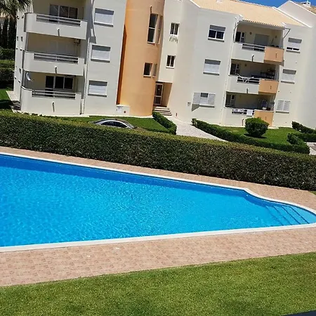 Apartamento Edificio Falesia Marina 2 *