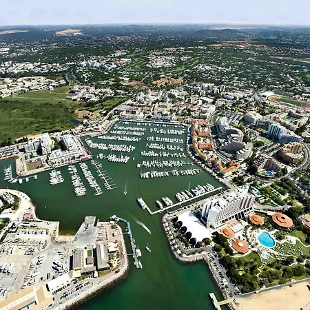 Apartamento Edificio Falesia Marina 2